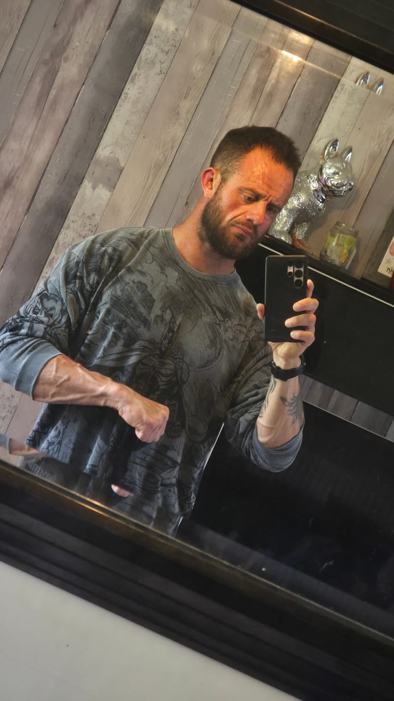 Customer photo review of 8002 - Batman Comic Longsleeves