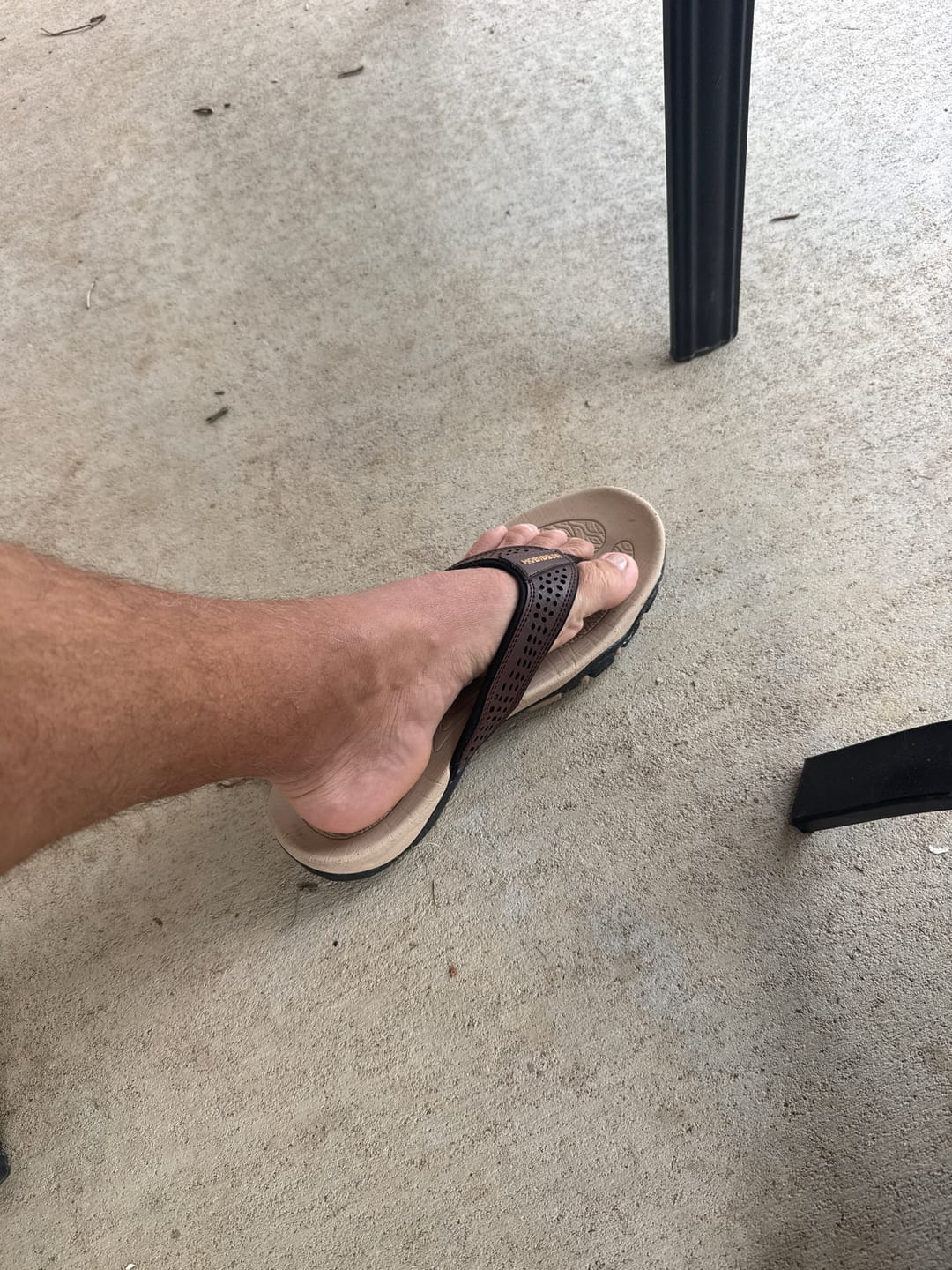 Customer photo review of Ramble Lite - Wide Toe Slippers