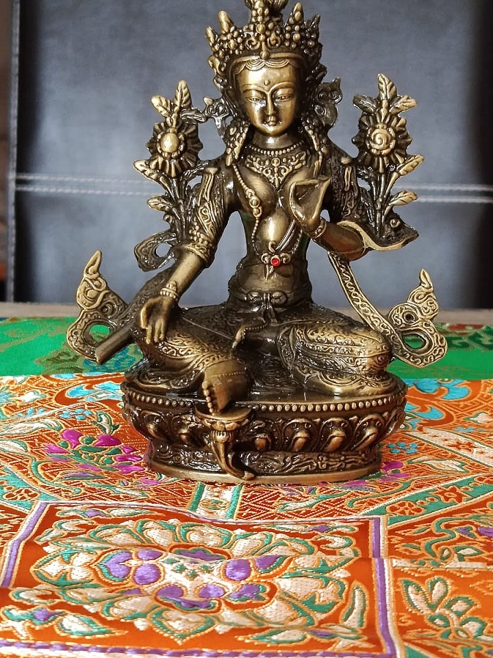 Customer photo review of Statue Tara Verte Protection