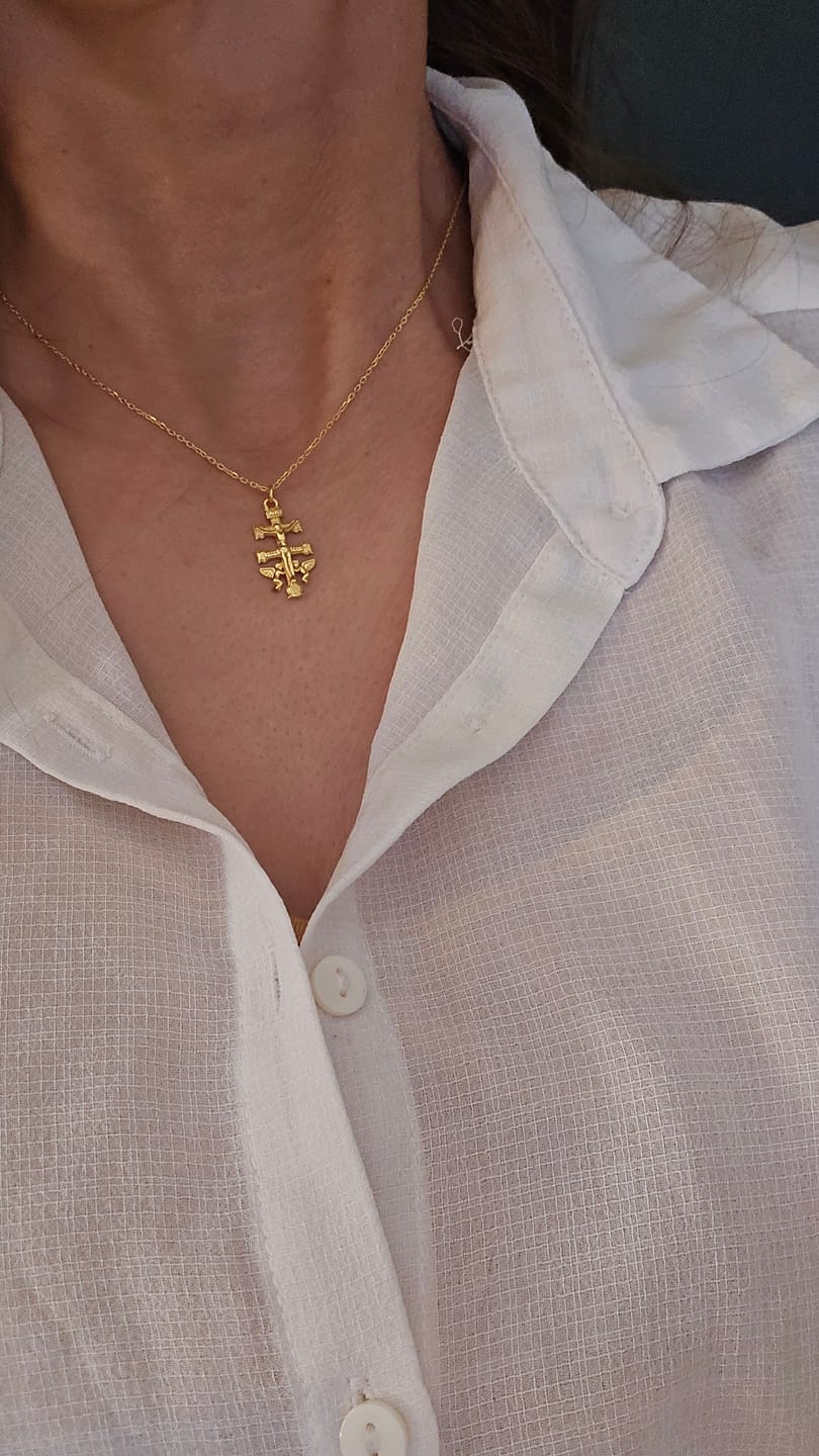 Customer photo review of Collar Cruz de Caravaca