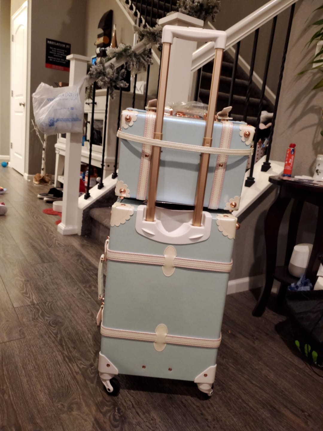 Customer photo review of Minimalism Carry-on Set - Train Case