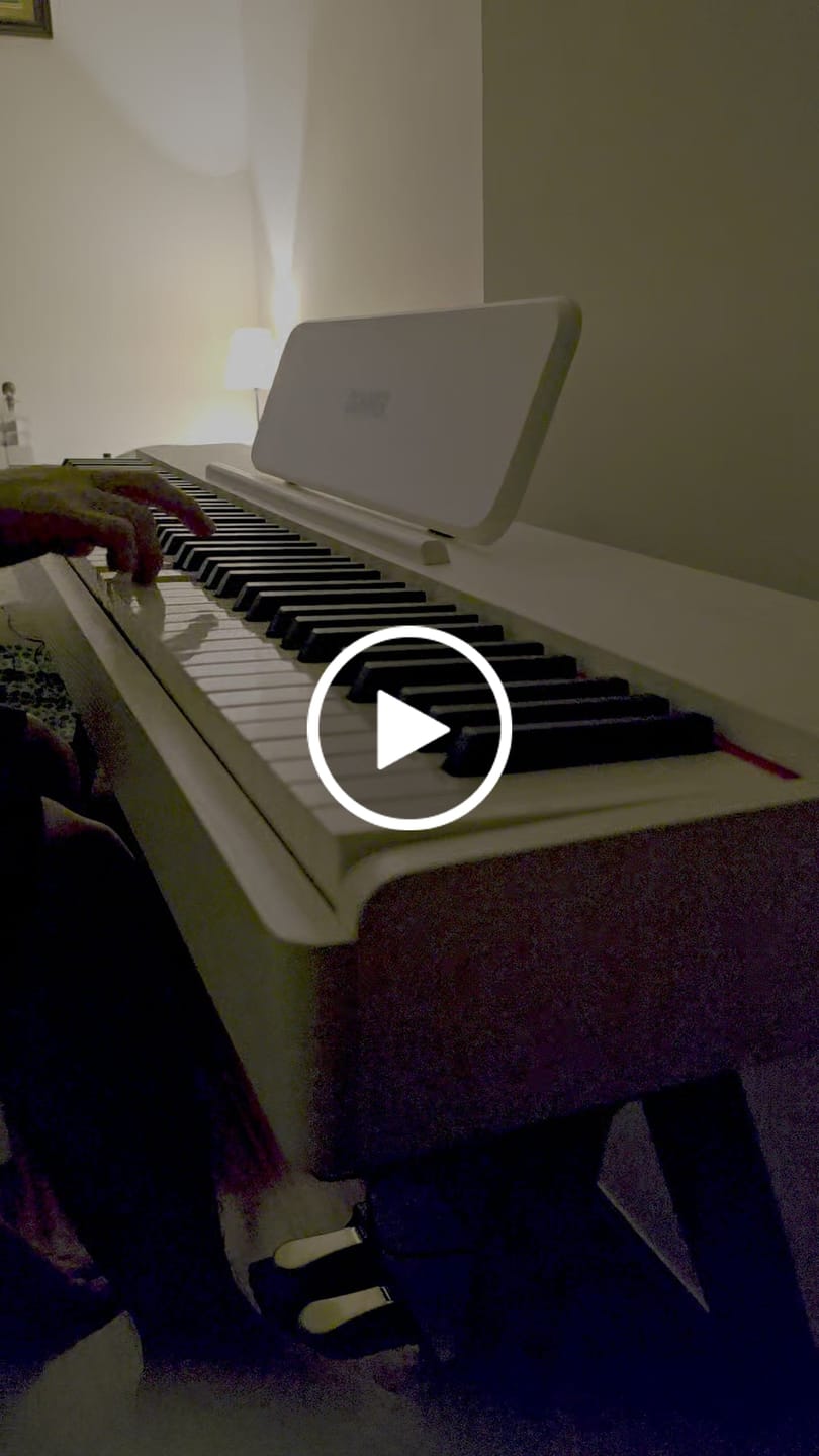 Customer video review of Donner OURA™ S100 Piano digital de diseño para el hogar