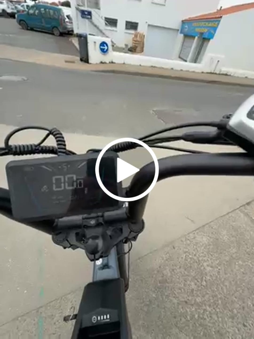 Customer video review of Vakole Q20 MAX 750W*2 Dual Motor 20" Fat Bike 960Wh Full Suspension E-Mountain Bike 48V 20Ah Battery
