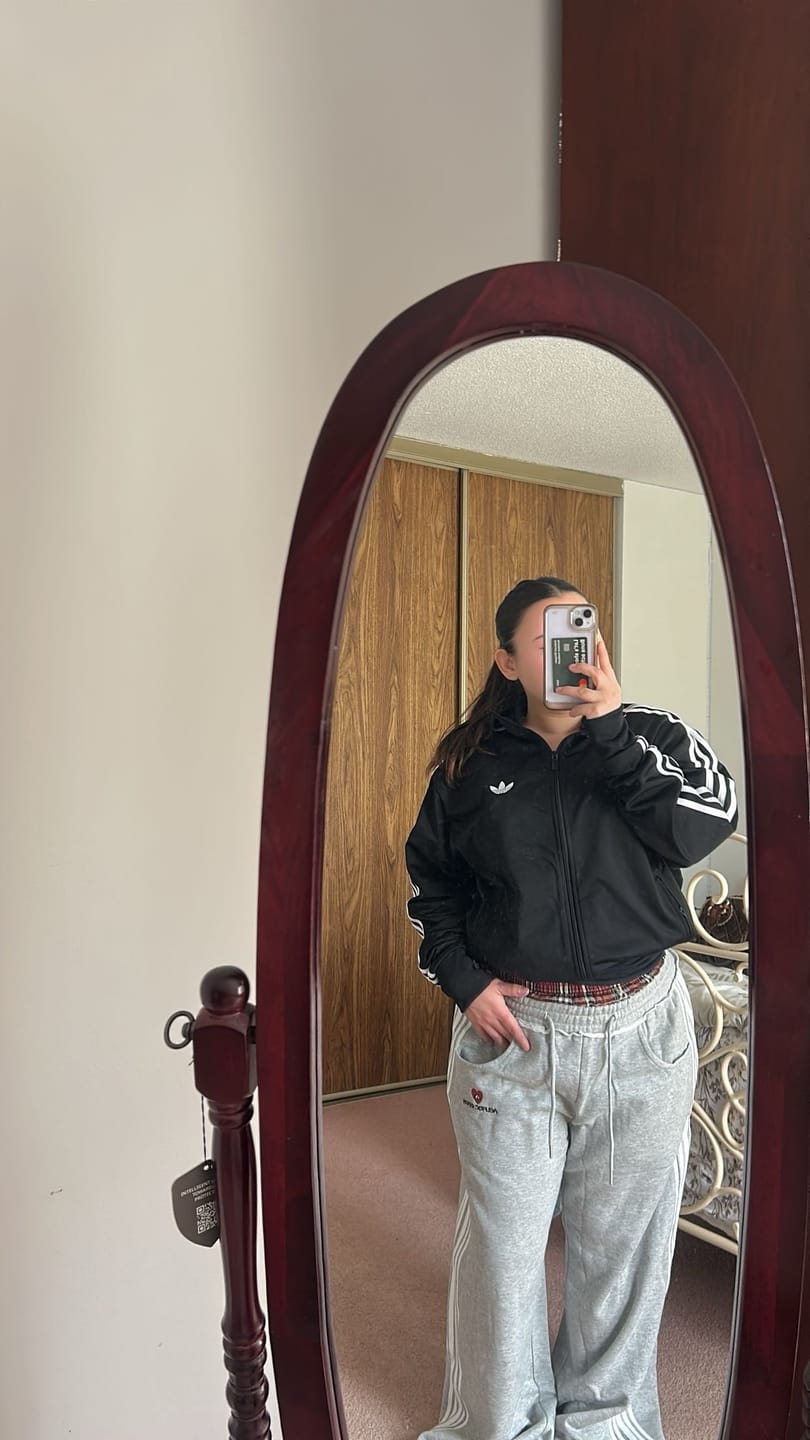 Customer photo review of Aelfric Eden Double Waist Baggy Sweatpants