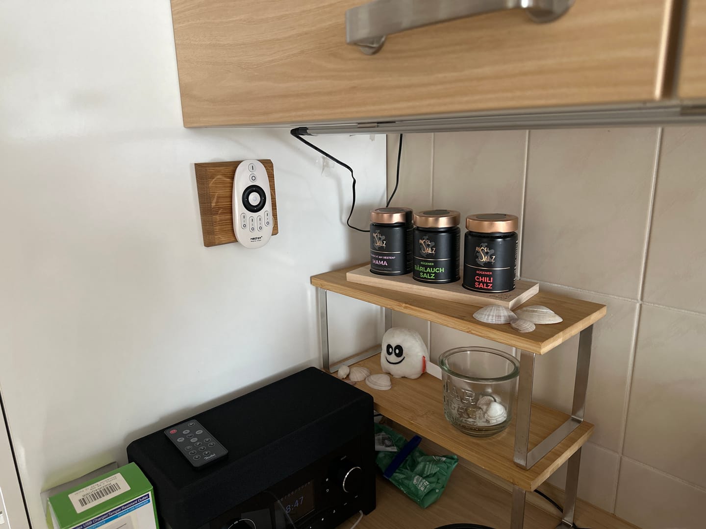 Customer photo review of Wandhalterung für Fernbedienungen - Freya, sorgenloser Organizer