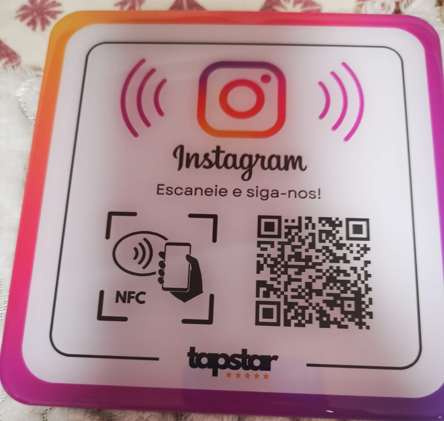 Customer photo review of Placa de Seguidores do Instagram