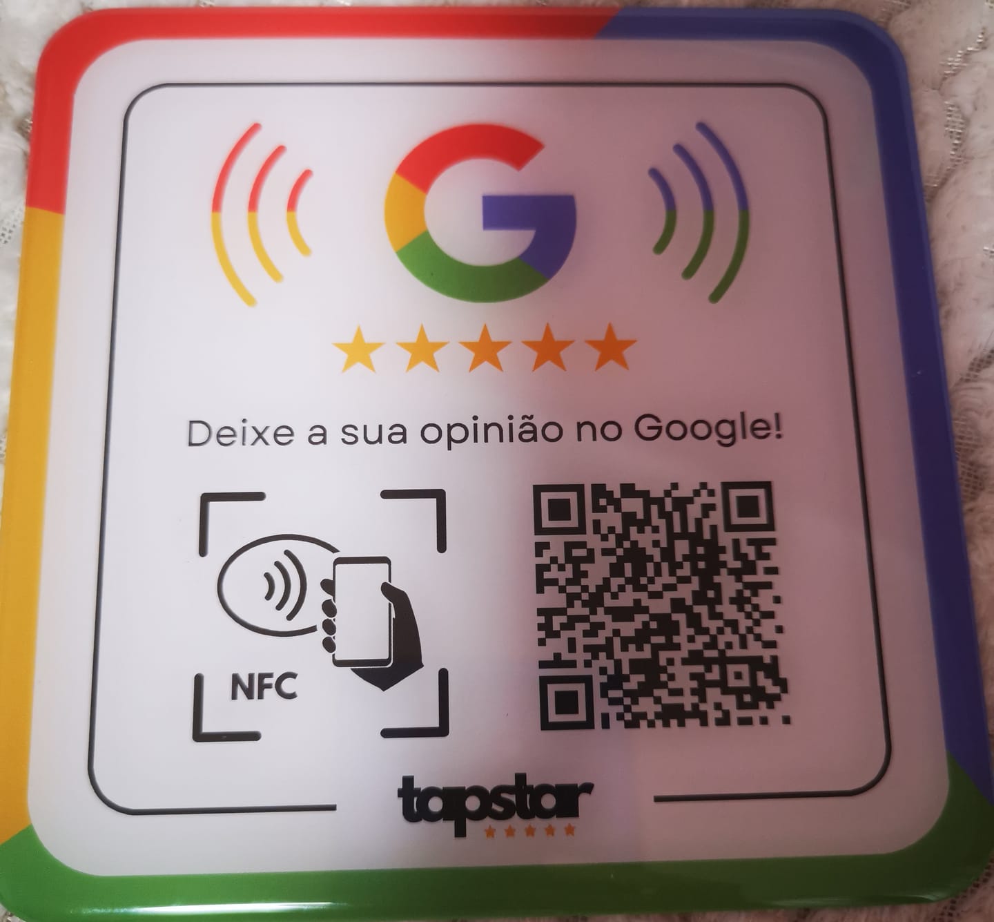 Customer photo review of Placa de Avaliações do Google