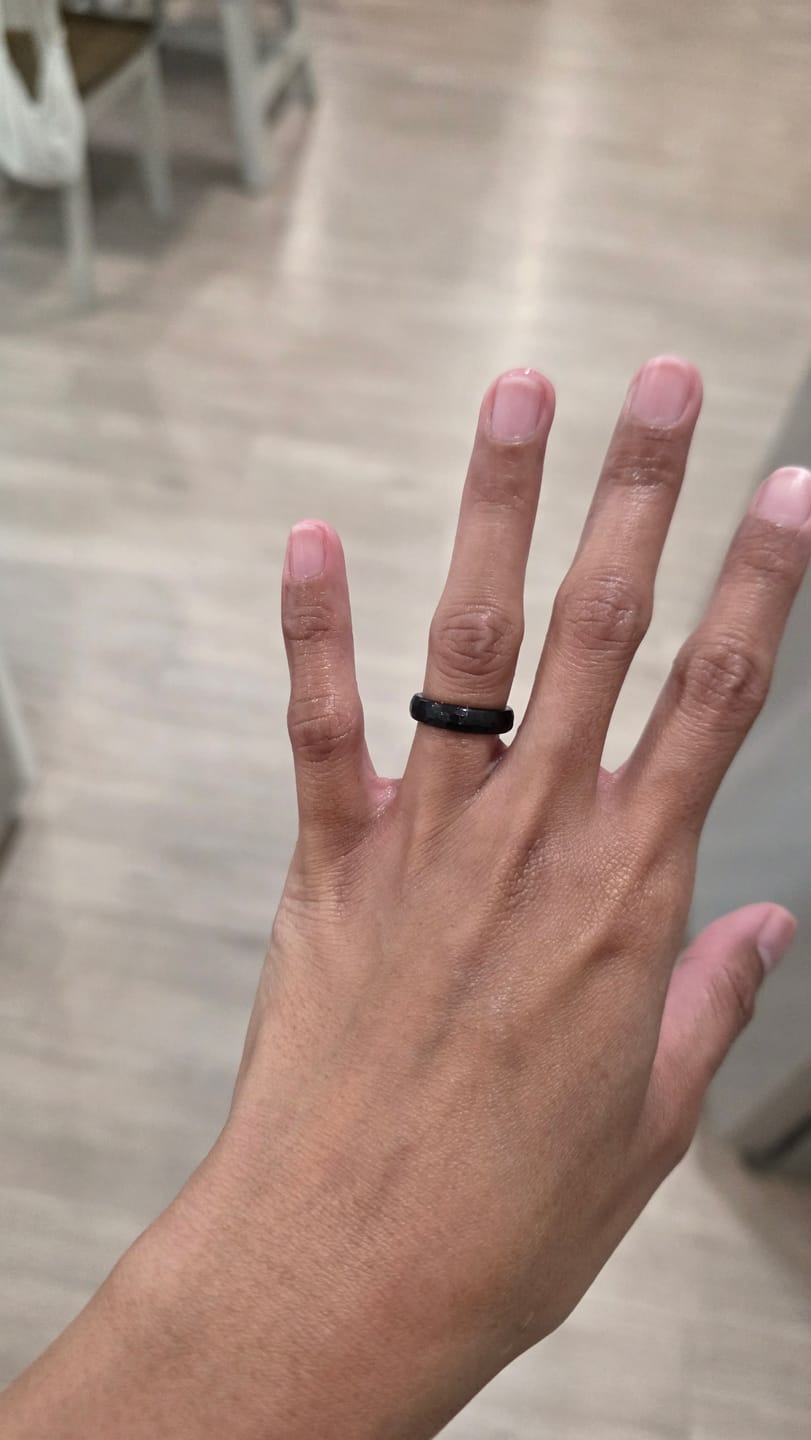 Customer photo review of Free Finger Sizer