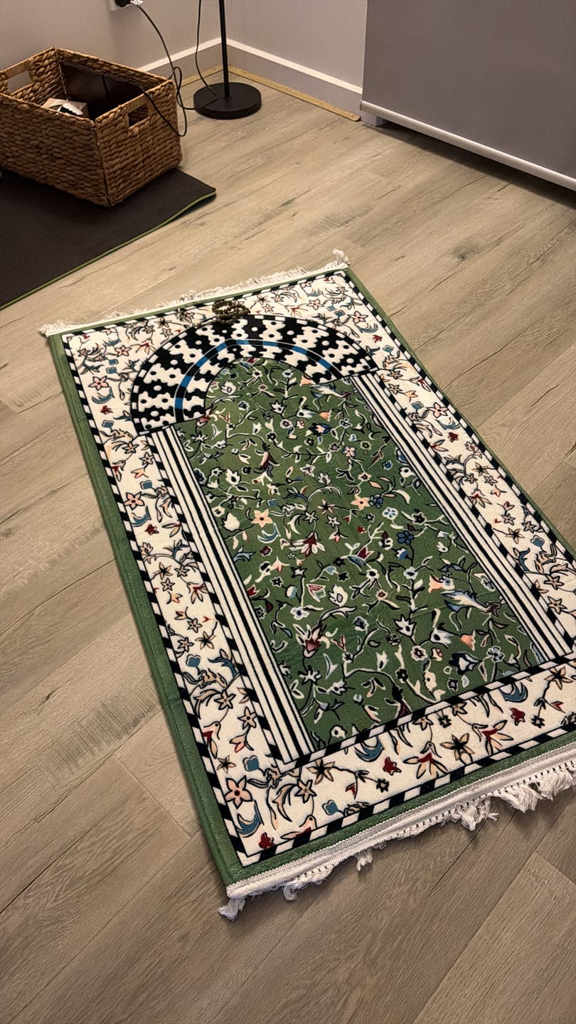 Customer photo review of Minbar Al Rawda Padded Prayer Mat