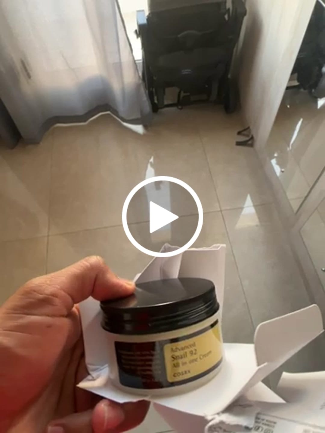 Customer video review of كريم الحلزون 92 الكل في واحد من كوسركس - 100ج