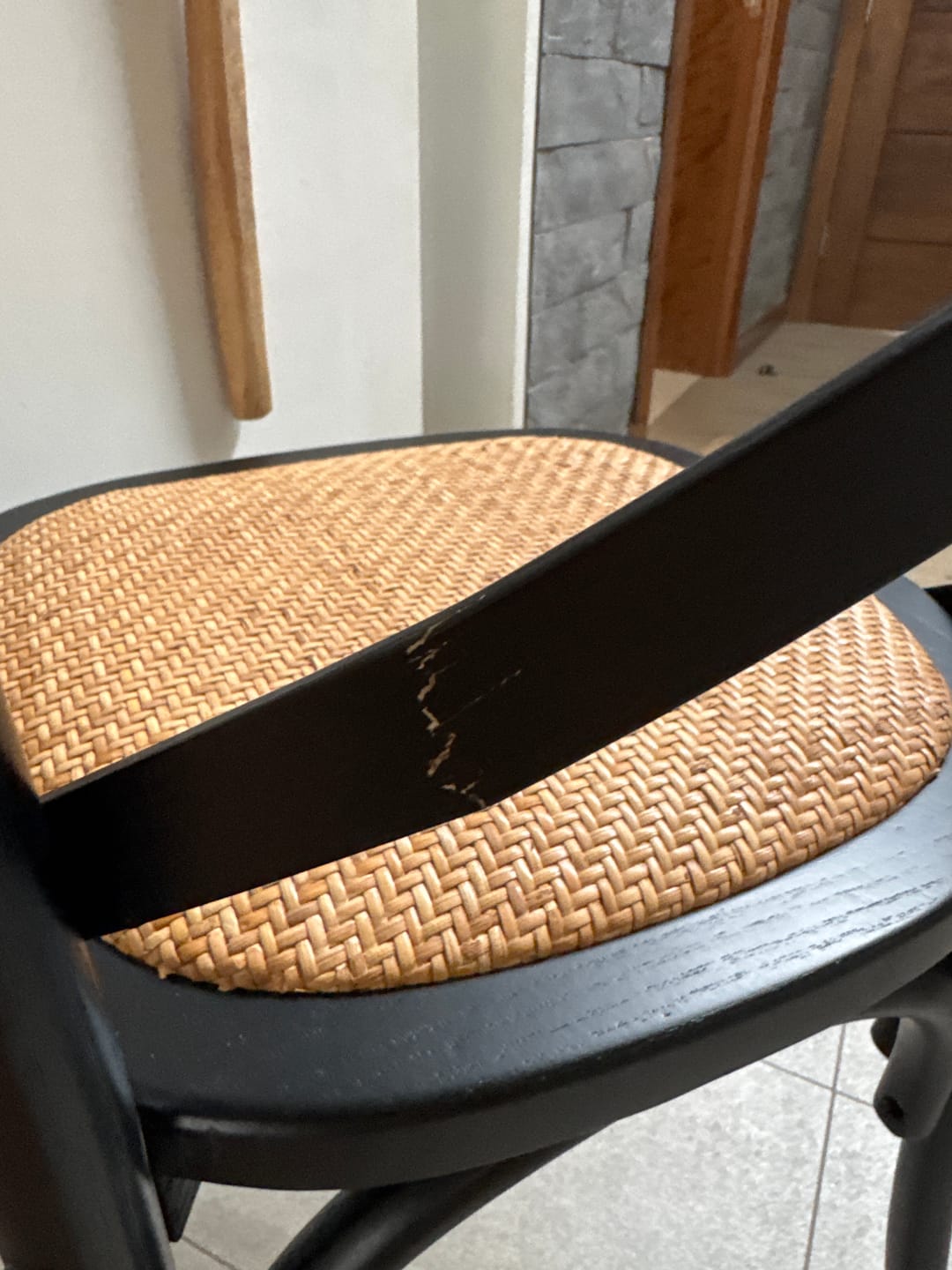 Customer photo review of Silla Madera Tradition Rattan Negro