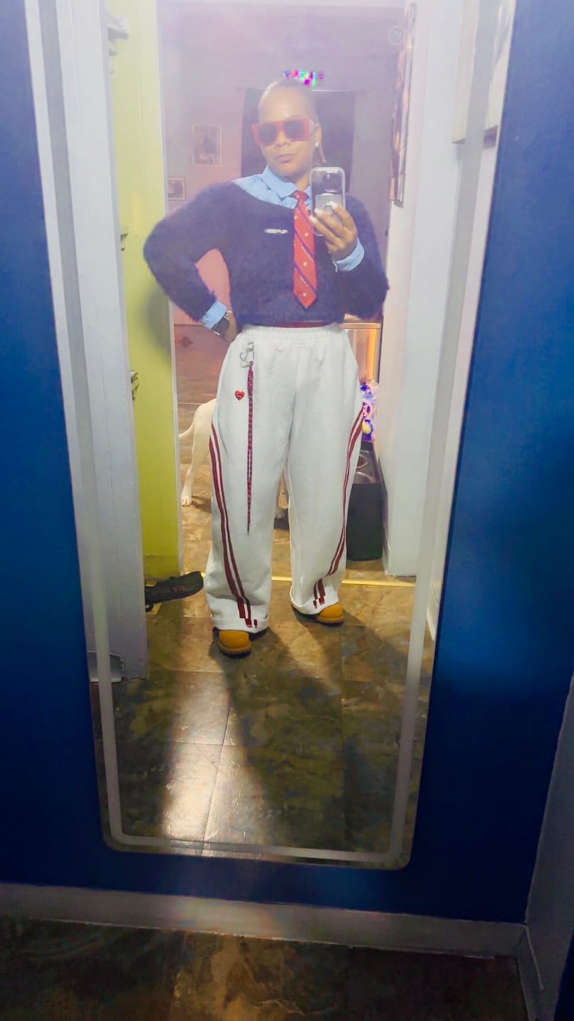 Customer photo review of Aelfric Eden Baggy Barrel Sweatpants