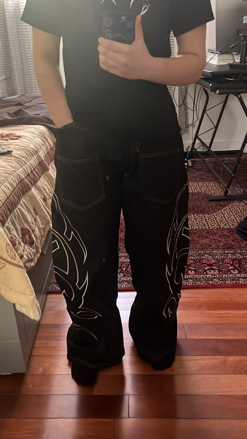 Customer photo review of Aelfric Eden Baggy Barrel Embroidery Jeans