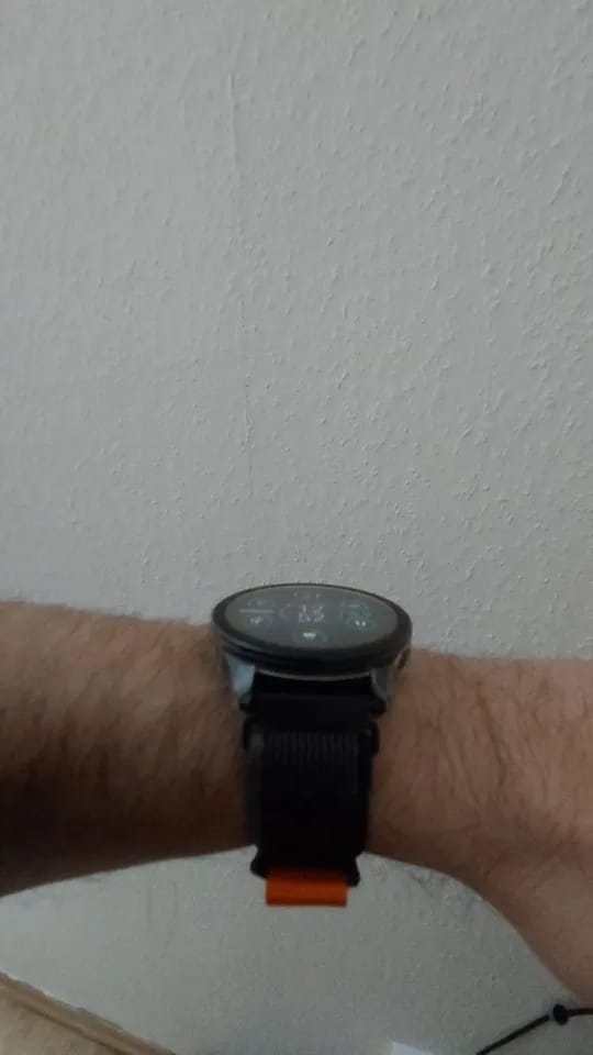 Customer photo review of OnePlus Smartwatch Nylon Loop Band Replacement Strap Sport Adjustable