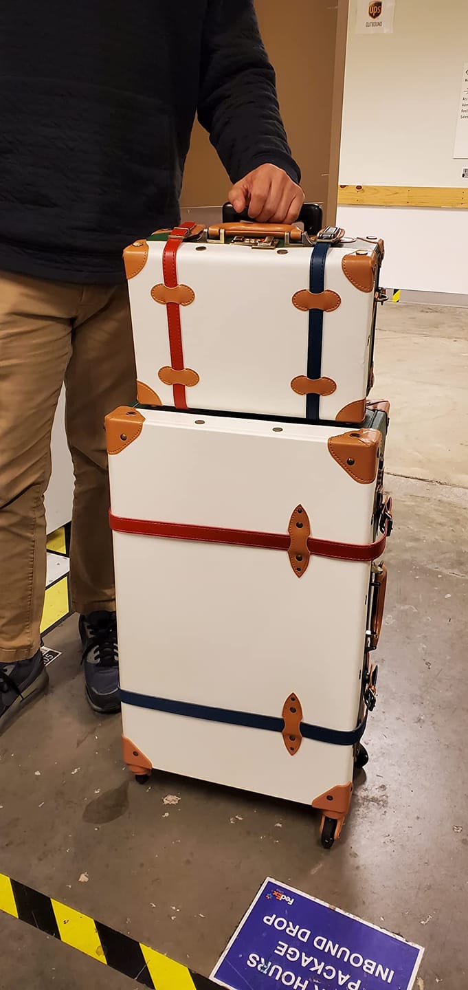 Customer photo review of SarahFace 2 Pieces Luggage Sets - Green/Pearl's