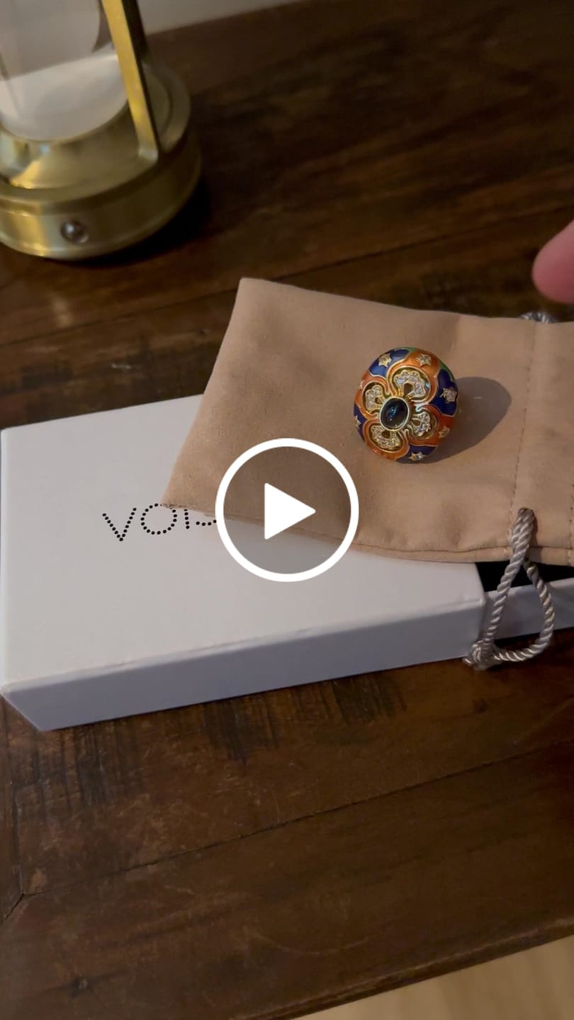Customer video review of Majesty Enamel Medallion Ring