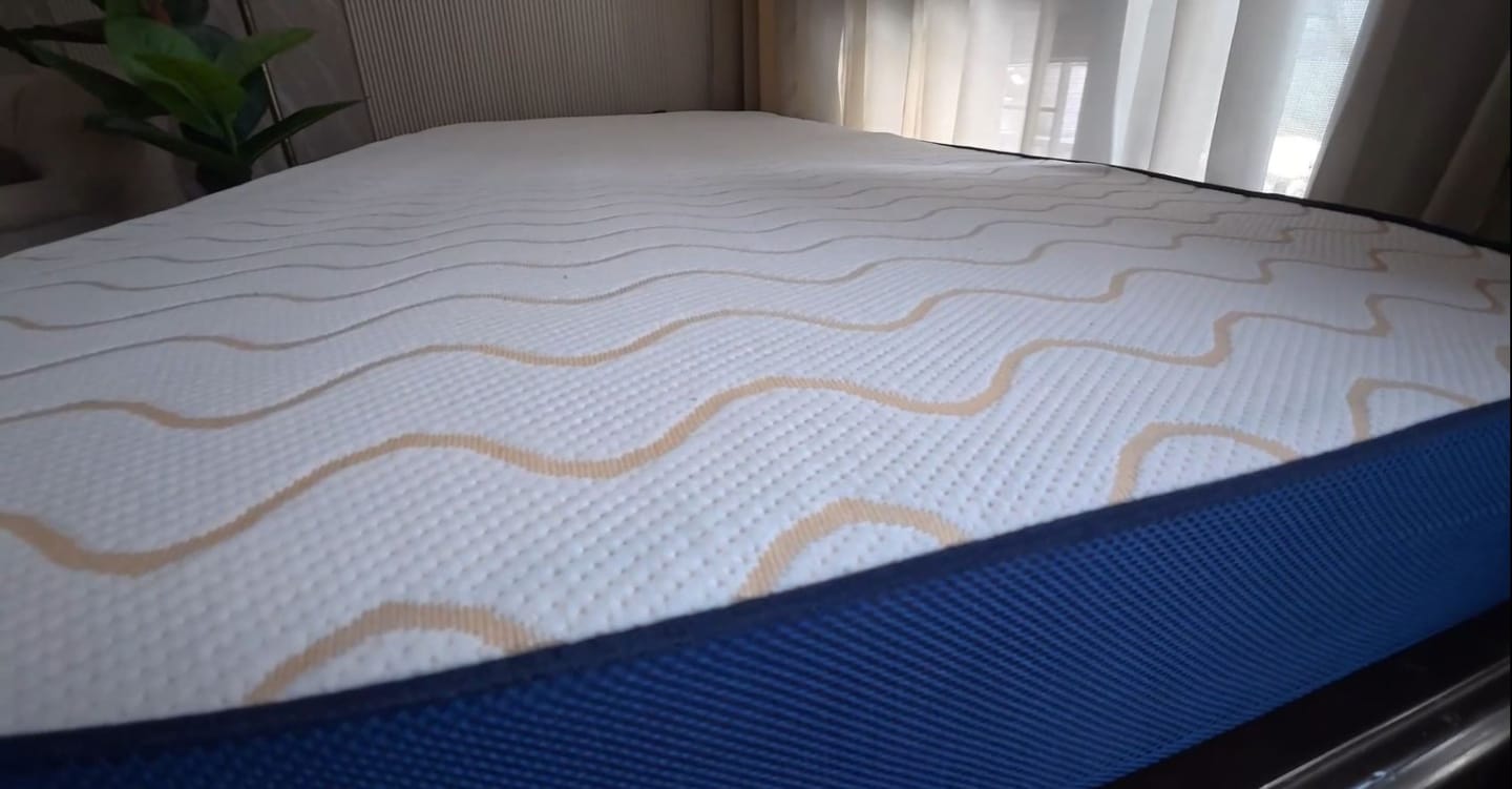 Customer photo review of The Flo Mattress Ergo