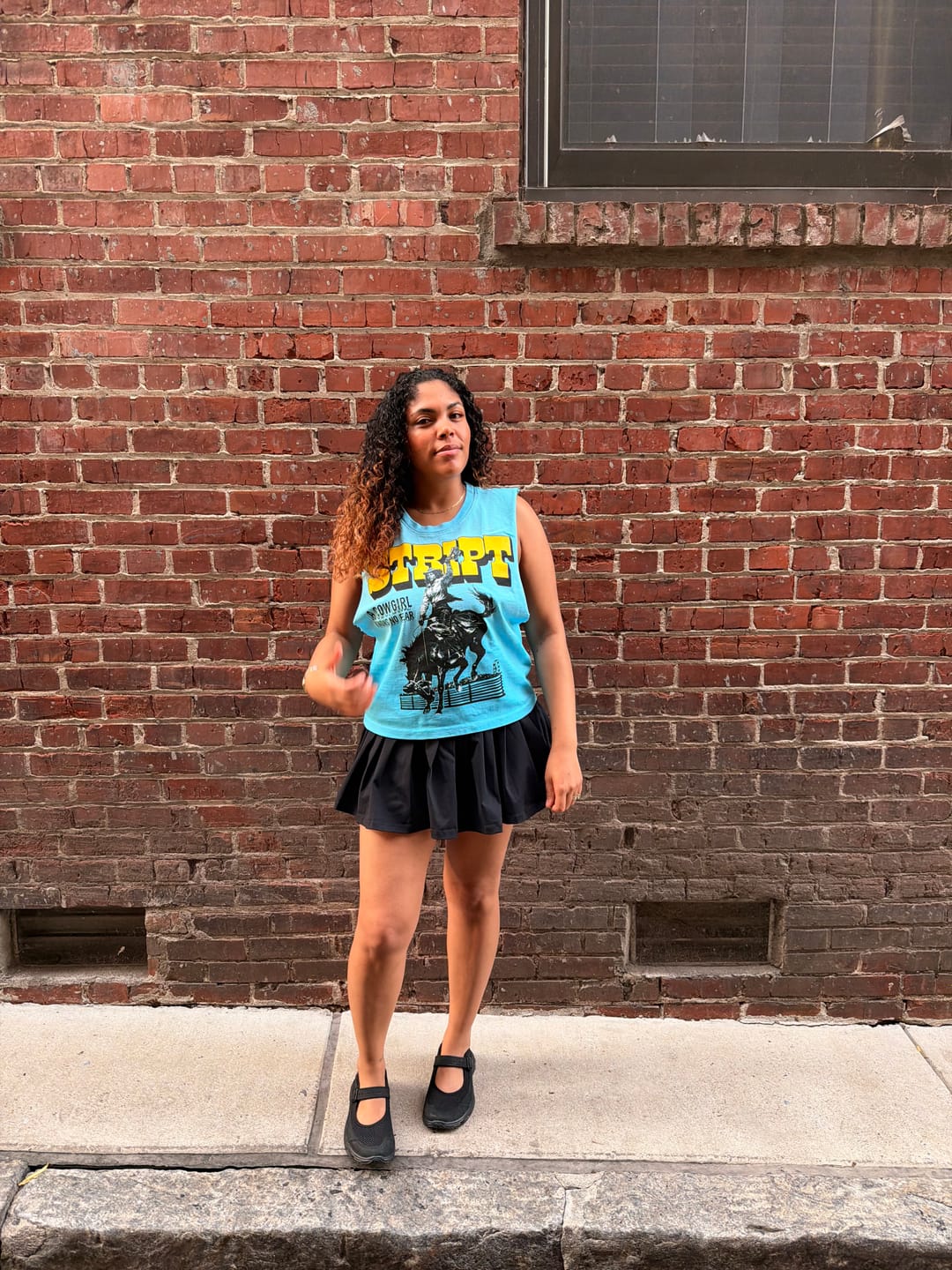 Customer photo review of COWGIRL CUTOFF VINTAGE TEE