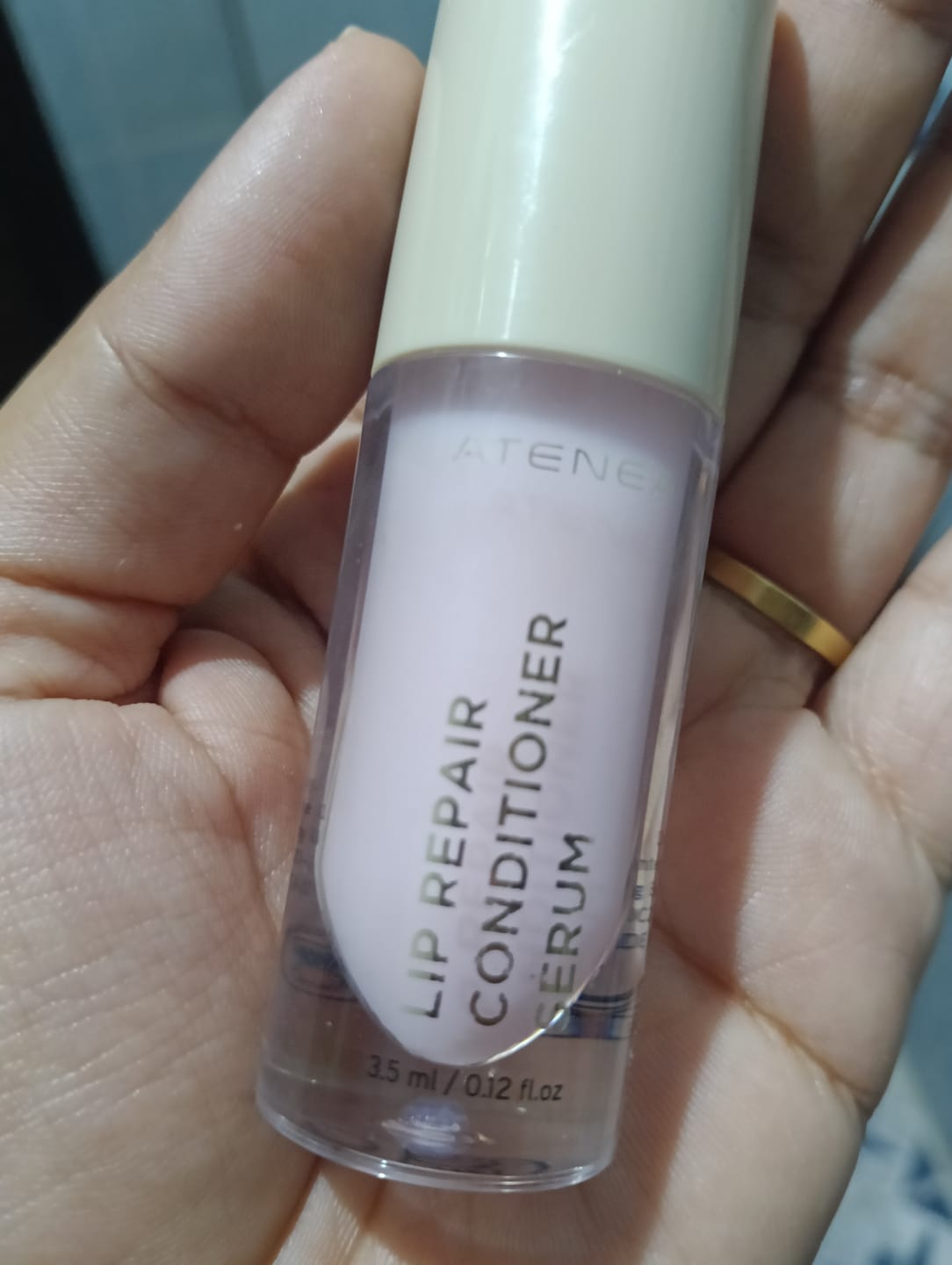 Customer photo review of LIP REPAIR CONDITIONER SERUM