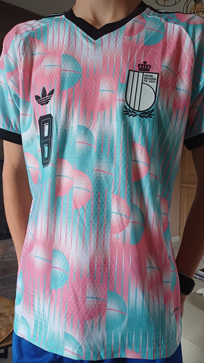 Customer photo review of Maillot Belgique Coupe du Monde 2026 Extérieur