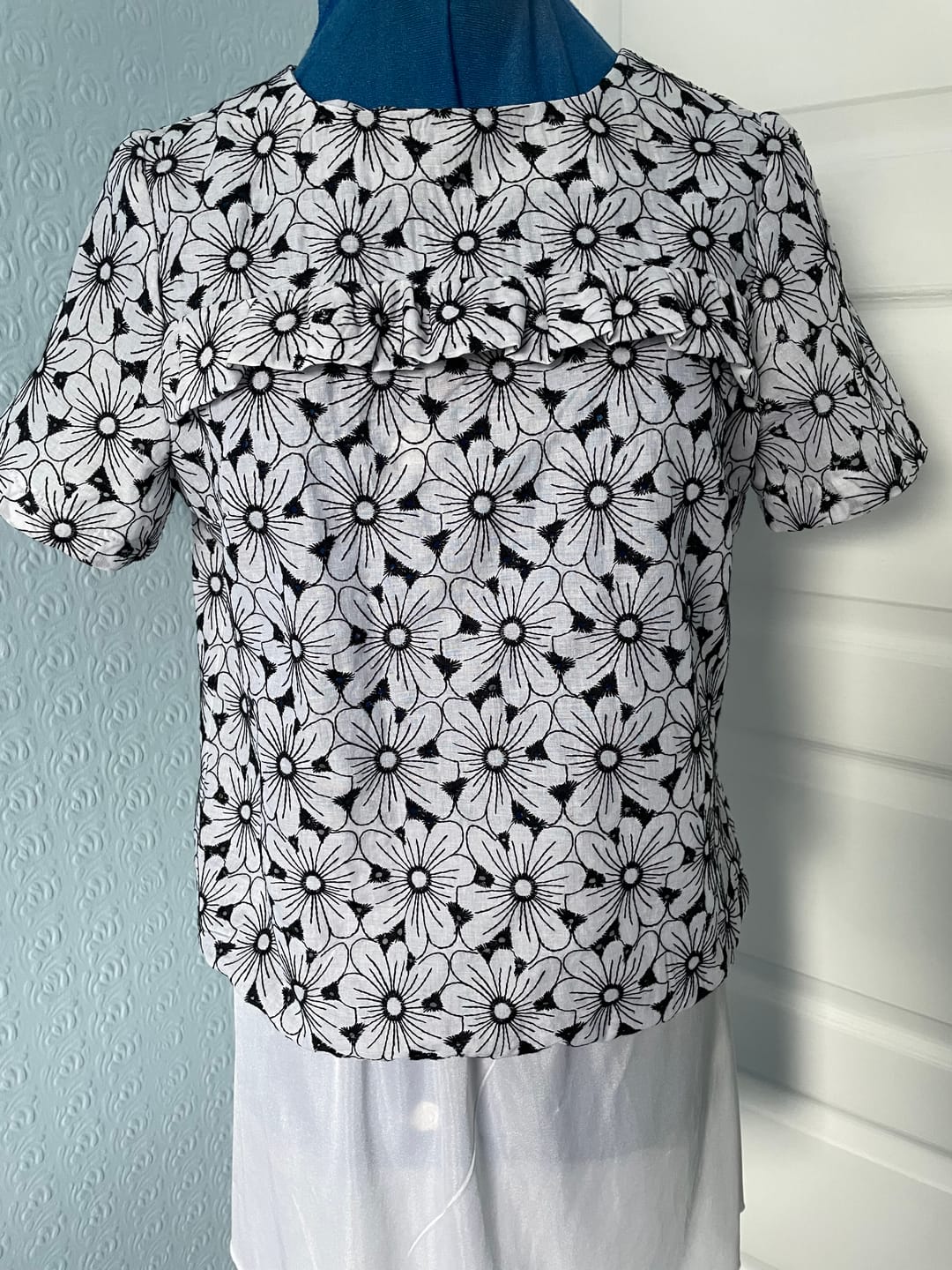 Customer photo review of Ivory Embroidered Floral Lightweight Non Stretch Woven Fabric