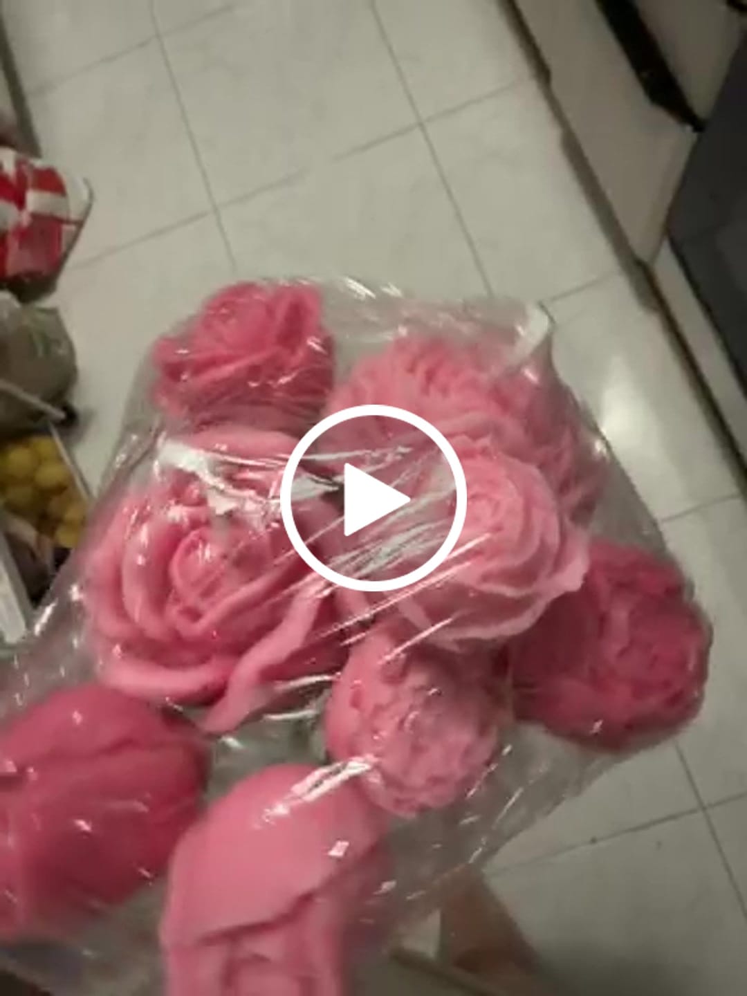 Customer video review of MECHAS PARA VELAS ENCERADAS Y CORTADAS A MEDIDA