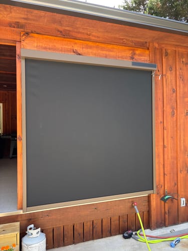 Customer photo review of SmartWings Motorized Zipper Track Windproof Outdoor Shades