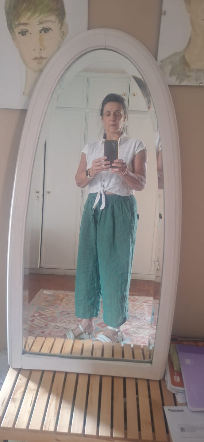Customer photo review of Plus Size Women Summer Pure Color 100%Linen Wide-leg Pants