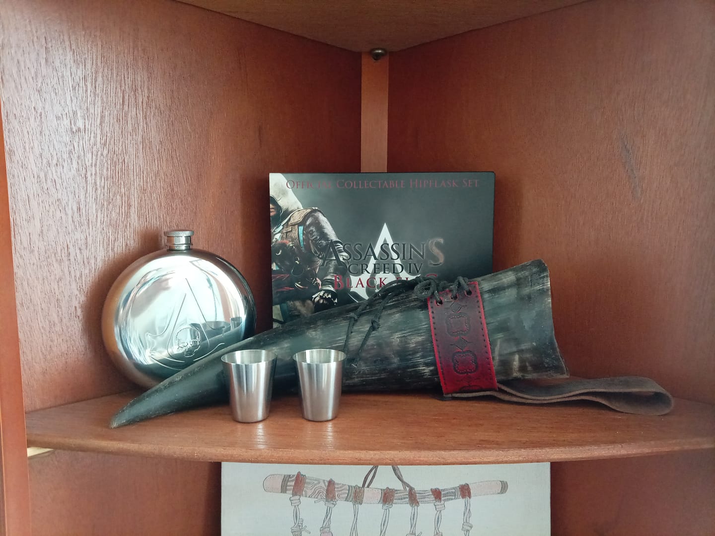 Customer photo review of Assassin's Creed® Black Flag Hipflask