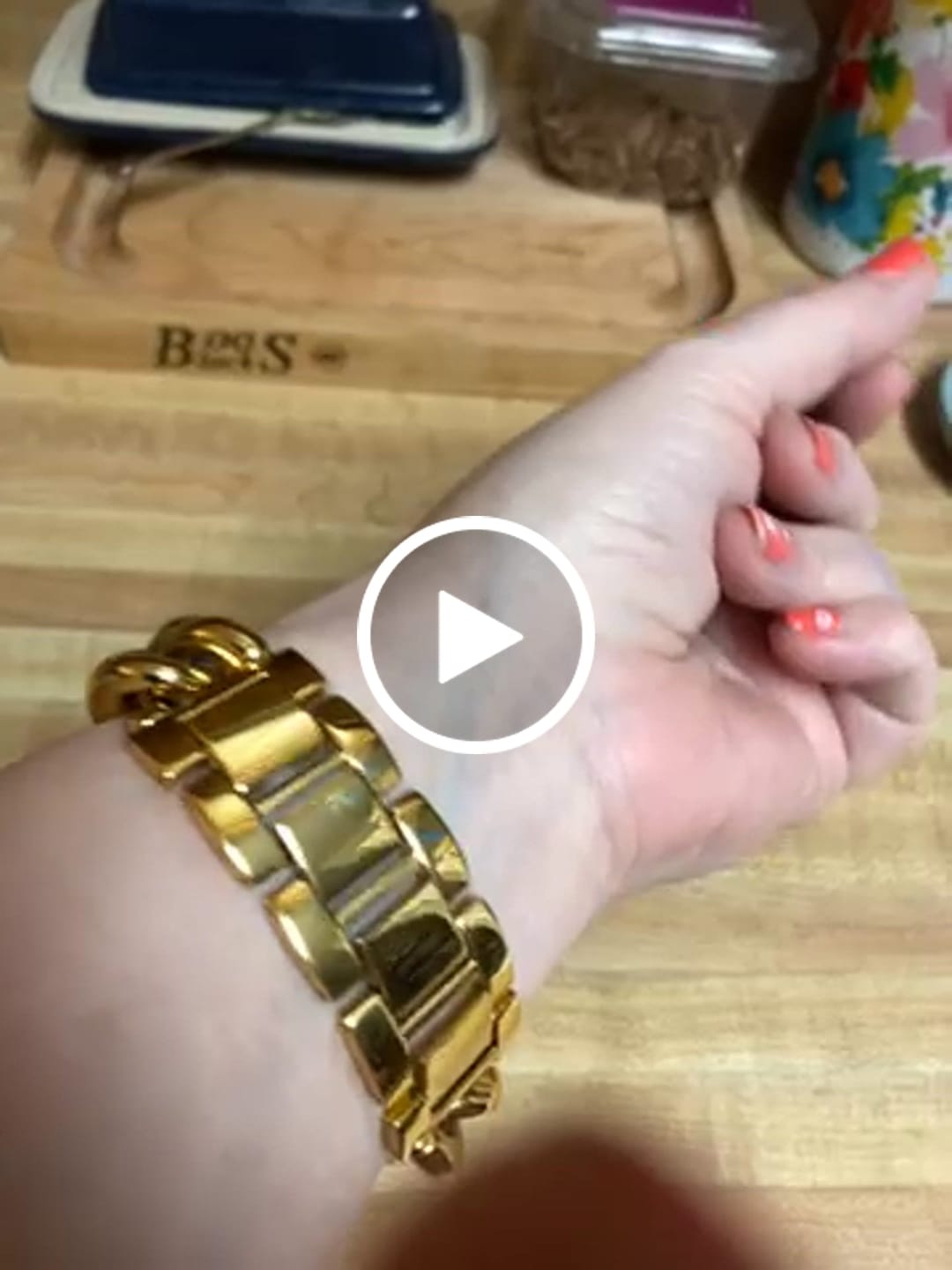 Customer video review of Goddess of Wisdom Watch Band for Fitbit