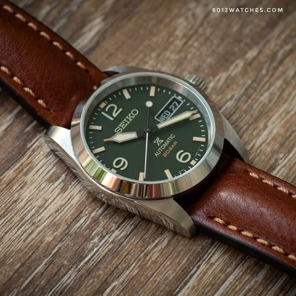 Customer photo review of OnePlus Watch Bands, Oil Wax Leather Strap, Cowhide Replacement Band