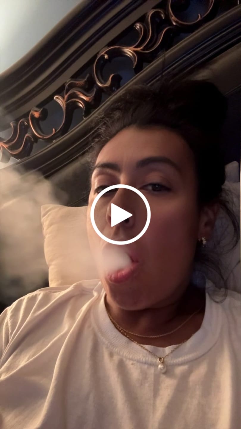 Customer video review of 2G Mantra Vape
