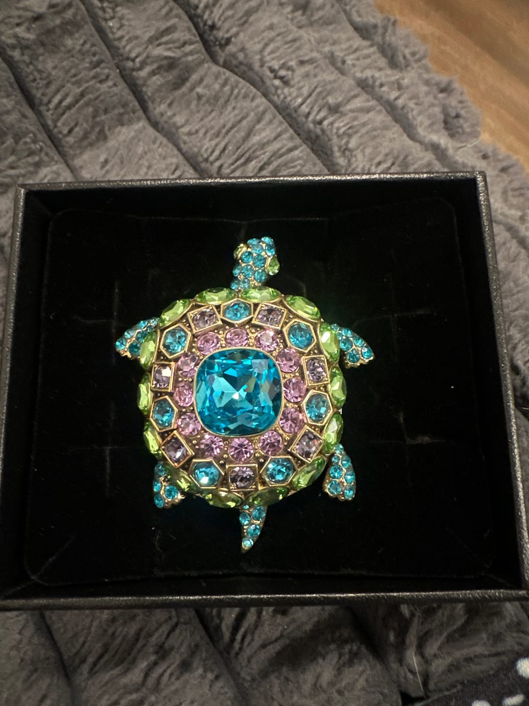 Customer photo review of HEIDI DAUS®"Turtle-y Fabulous" Crystal Turtle Pin
