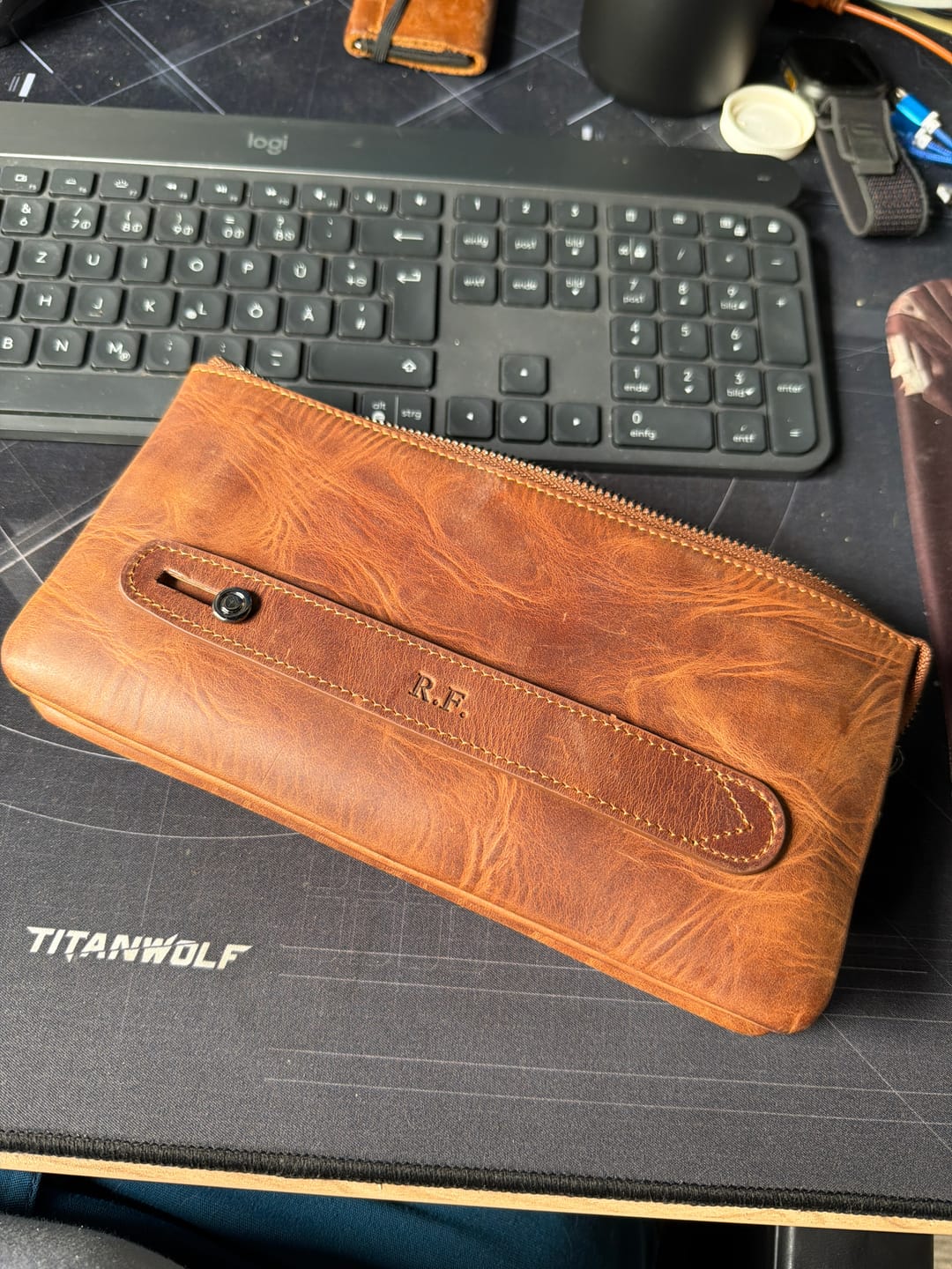 Customer photo review of Belluvi Clutch-Wandelbare Crossbodybag Braun