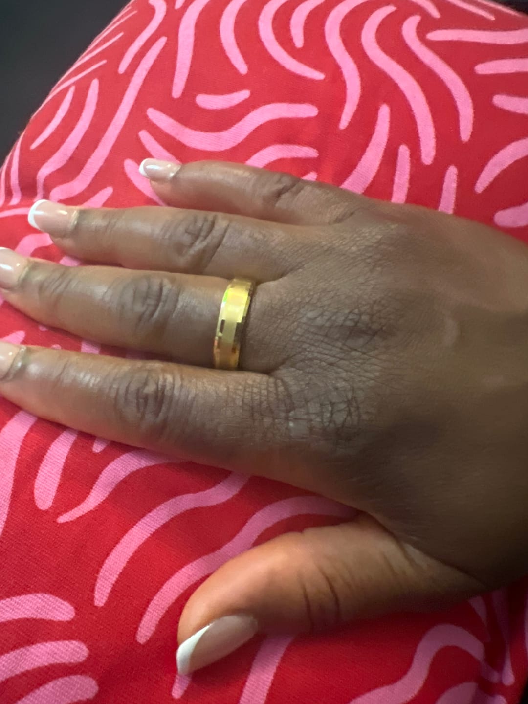 Customer photo review of The Gold Brushed Wonder Ring Set
