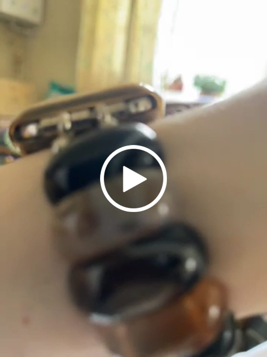 Customer video review of Obsidian Frost Agate Stretch Apple Watch Strap