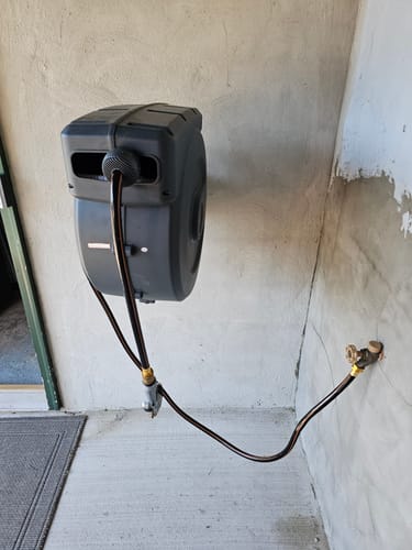 Customer photo review of Retractable Garden Hose Reel-5/8 in-115ft