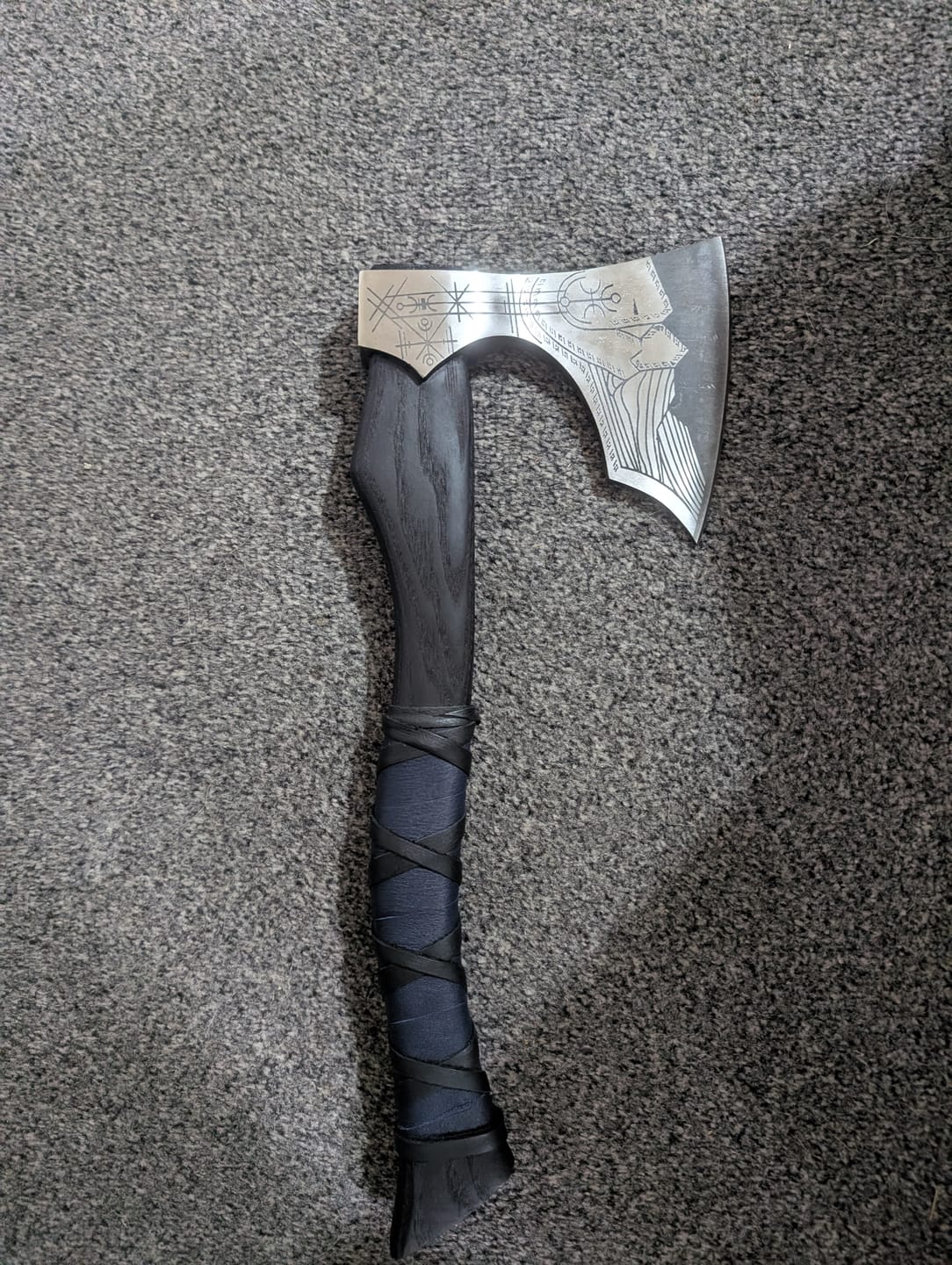 Customer photo review of The Viking King Axe