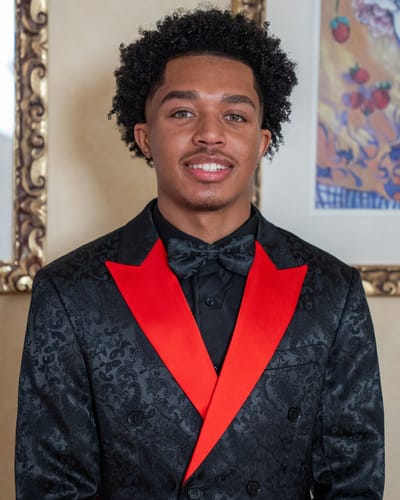 Customer photo review of Men's 3-Piece Jacquard Red Peak Lapel Double Breasted Black Tuxedo