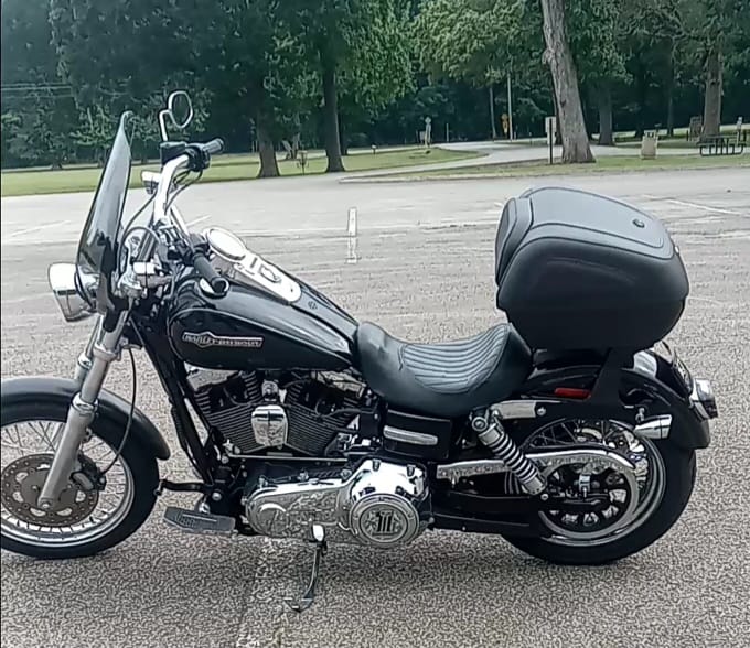 Customer photo review of 42L - Challenger XL Leather Wrapped Hard Motorcycle Trunk