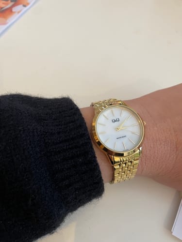 Customer photo review of Reloj Mujer l QQ QA10