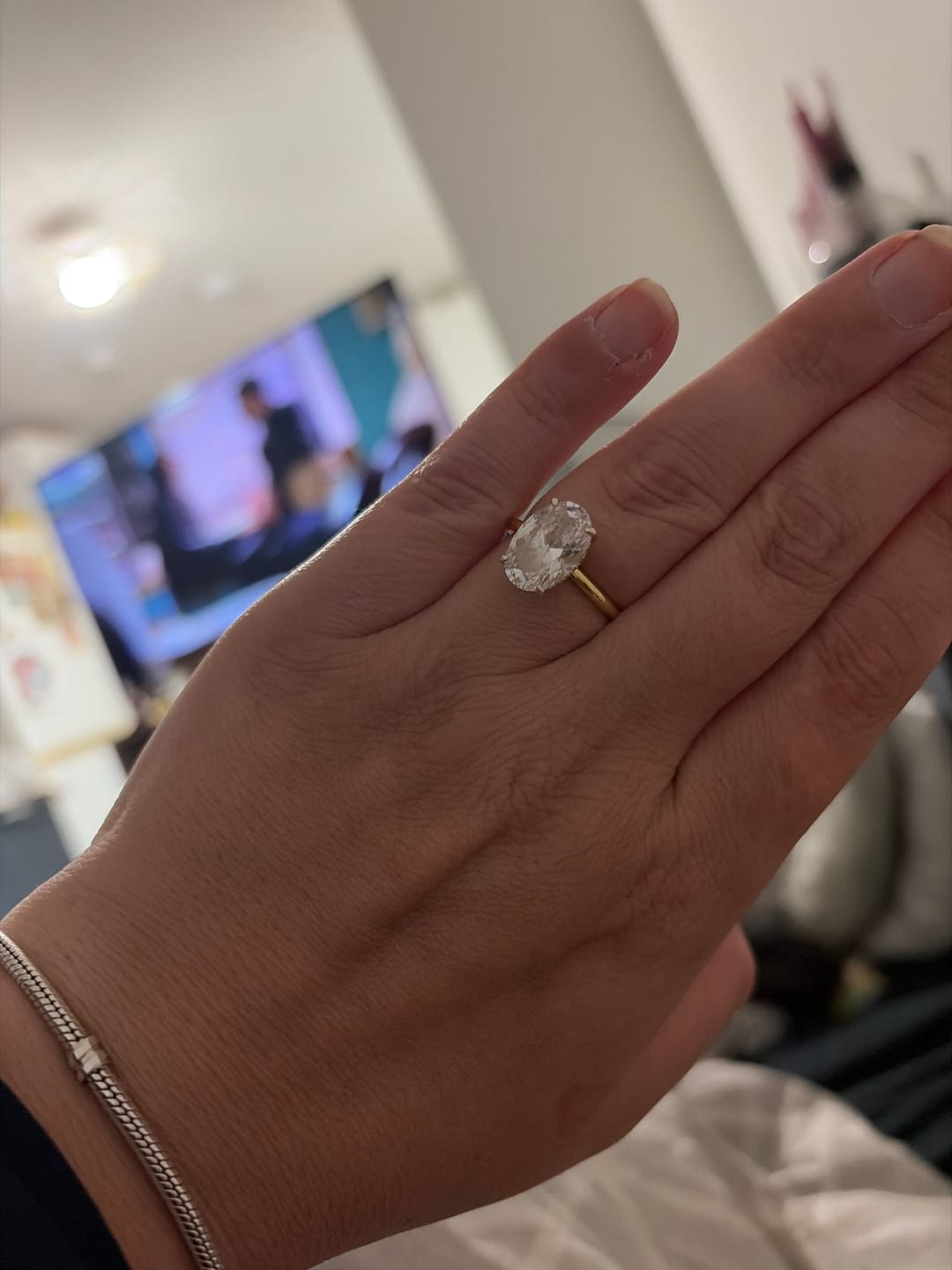 Customer photo review of S925 4.5Ct Luxury Oval Cut 2PC Wedding Ring Set In Sterling Silver Stackable Rings For Everyday Wear