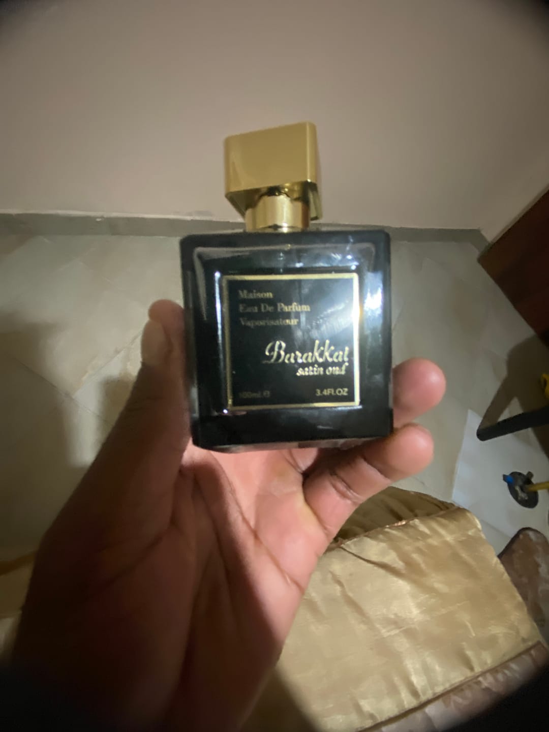 Customer photo review of Barakkat Satin Oud Eau De Parfum 100ml - Fragrance World