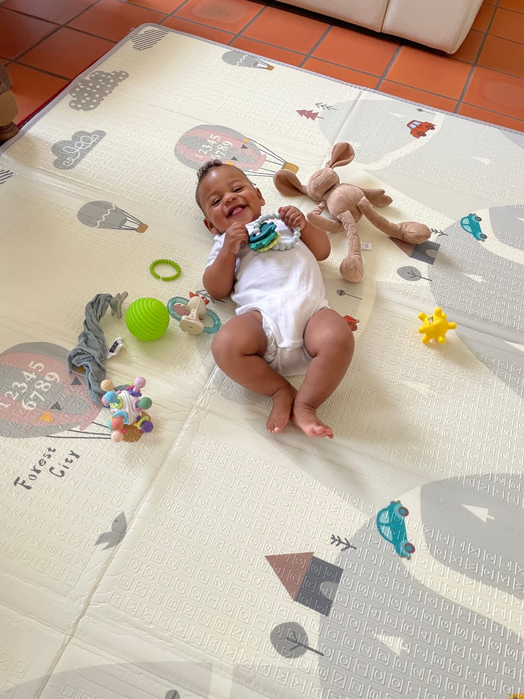 Customer photo review of Tapis d'Éveil Bébé Pliable Réversible XPE 15mm Certifié EN71 BPA-Free