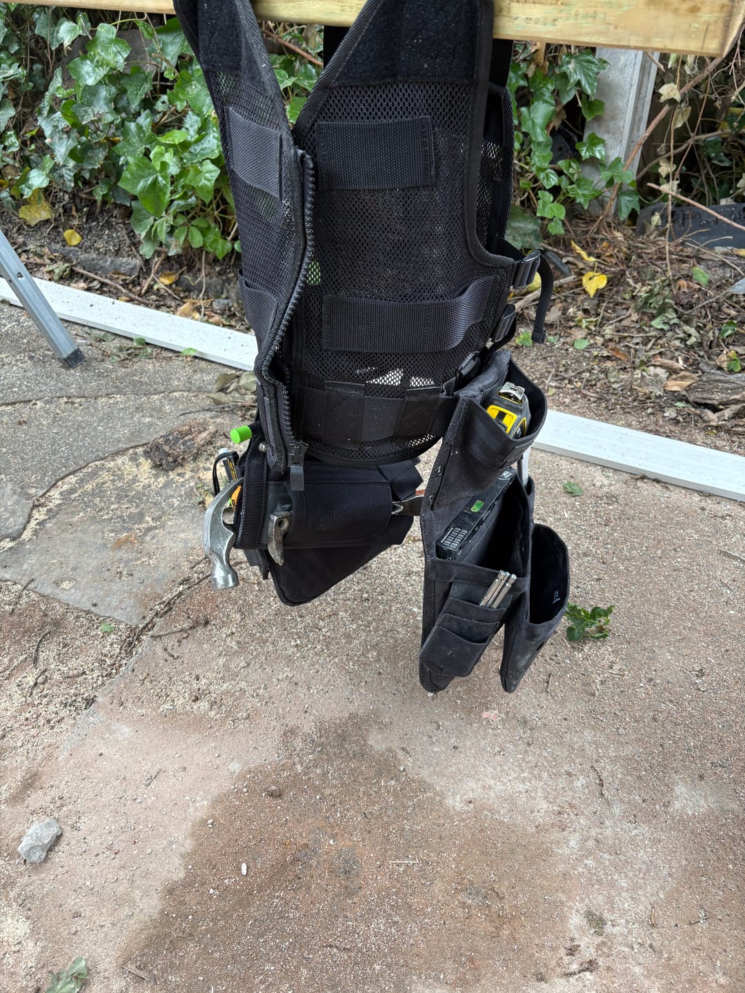Customer photo review of DiamondBack Toolbelts | 701 Vest Black