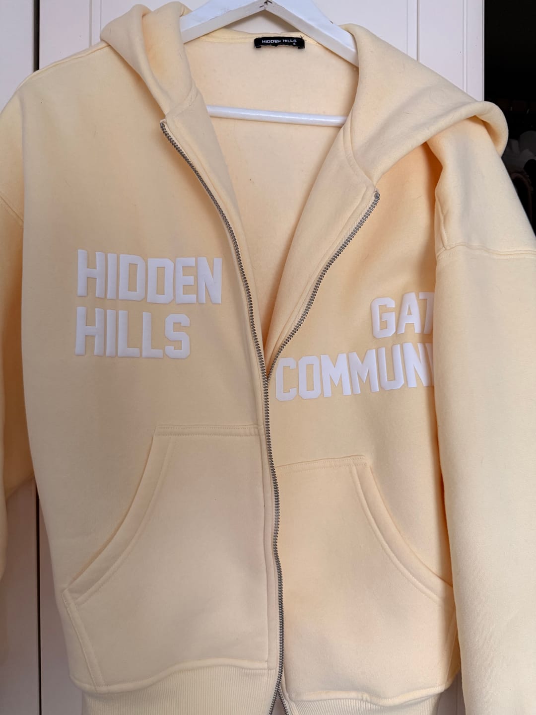 Customer photo review of GATED COMMUNITY ZIP HOODIE BUTTER YELLOW