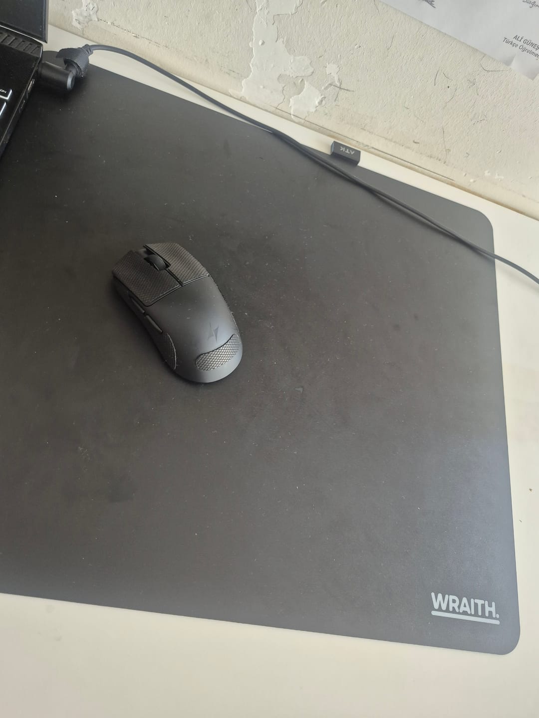 Customer photo review of Wraith Blade Y Hard Mousepad