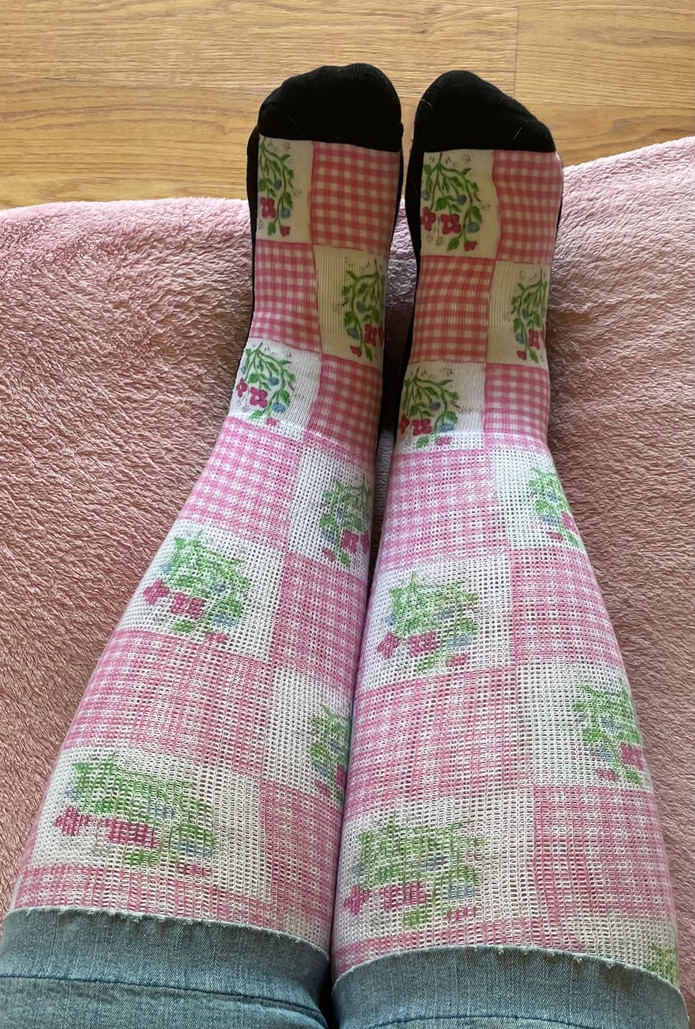 Customer photo review of Coral Daisy EasyStretch™ Socks