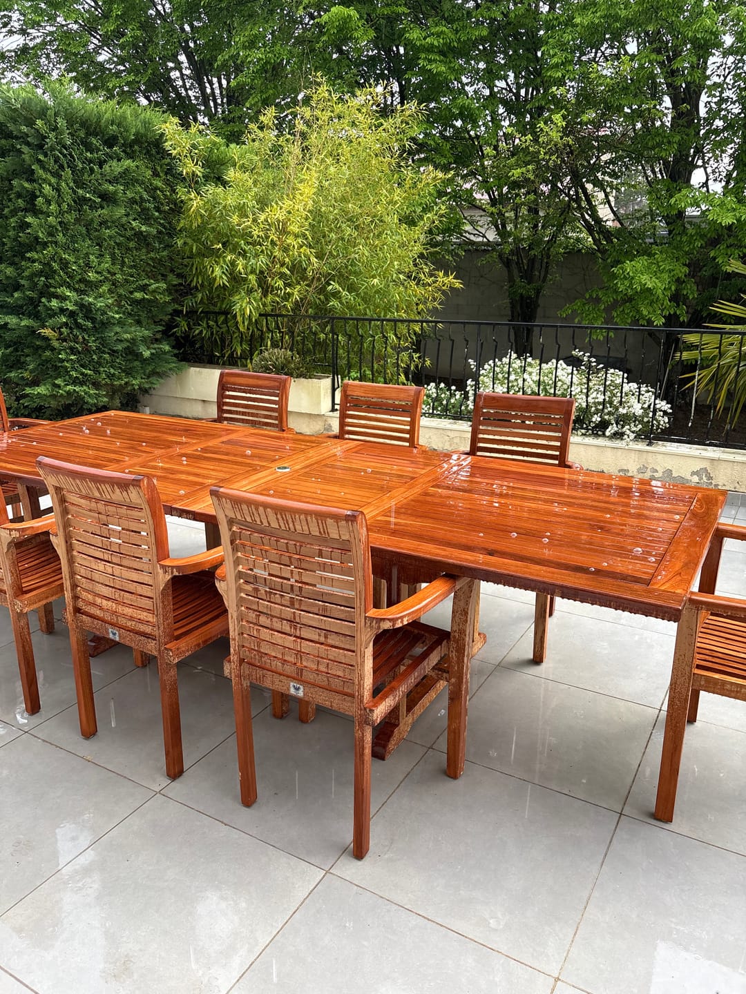 Customer photo review of Teak garden furniture set 200-300cm extendable rectangular table 4cm Top with 10 Oxford stacking chairs, Free Cushions