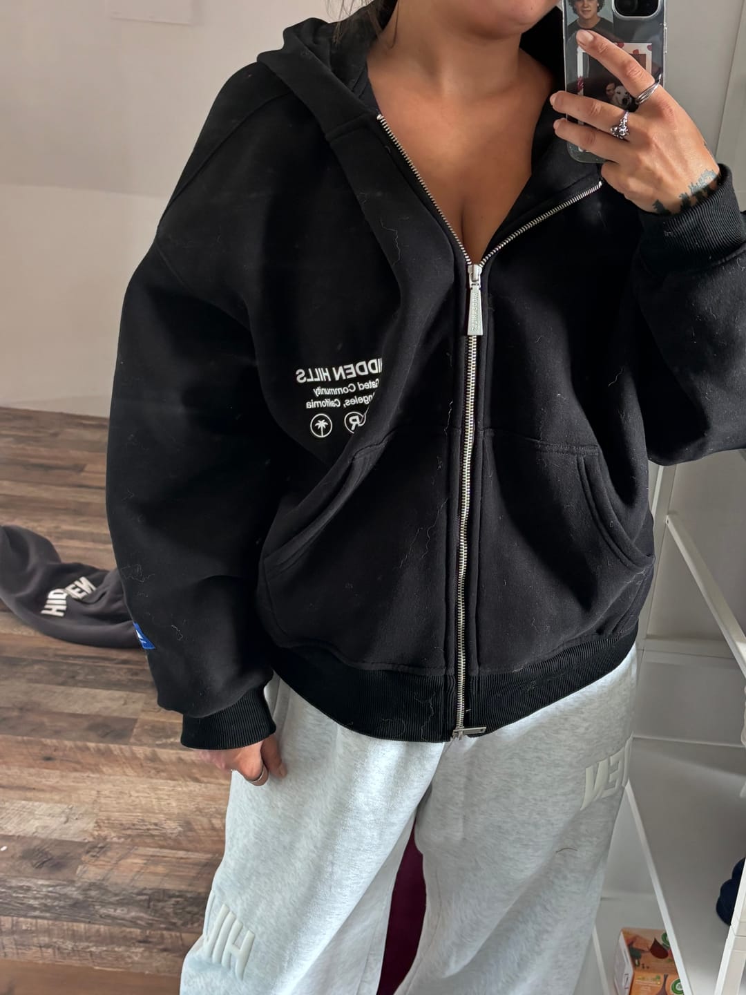 Customer photo review of LABEL ZIP HOODIE BLACK